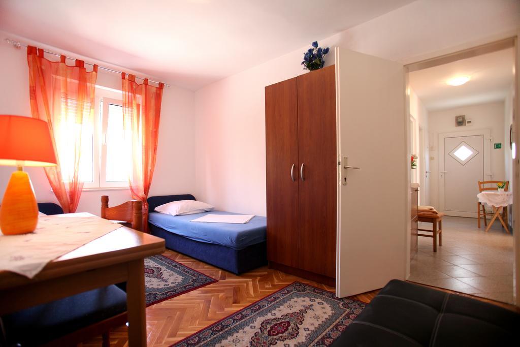 Apartments Jasmin Trogir Exterior foto